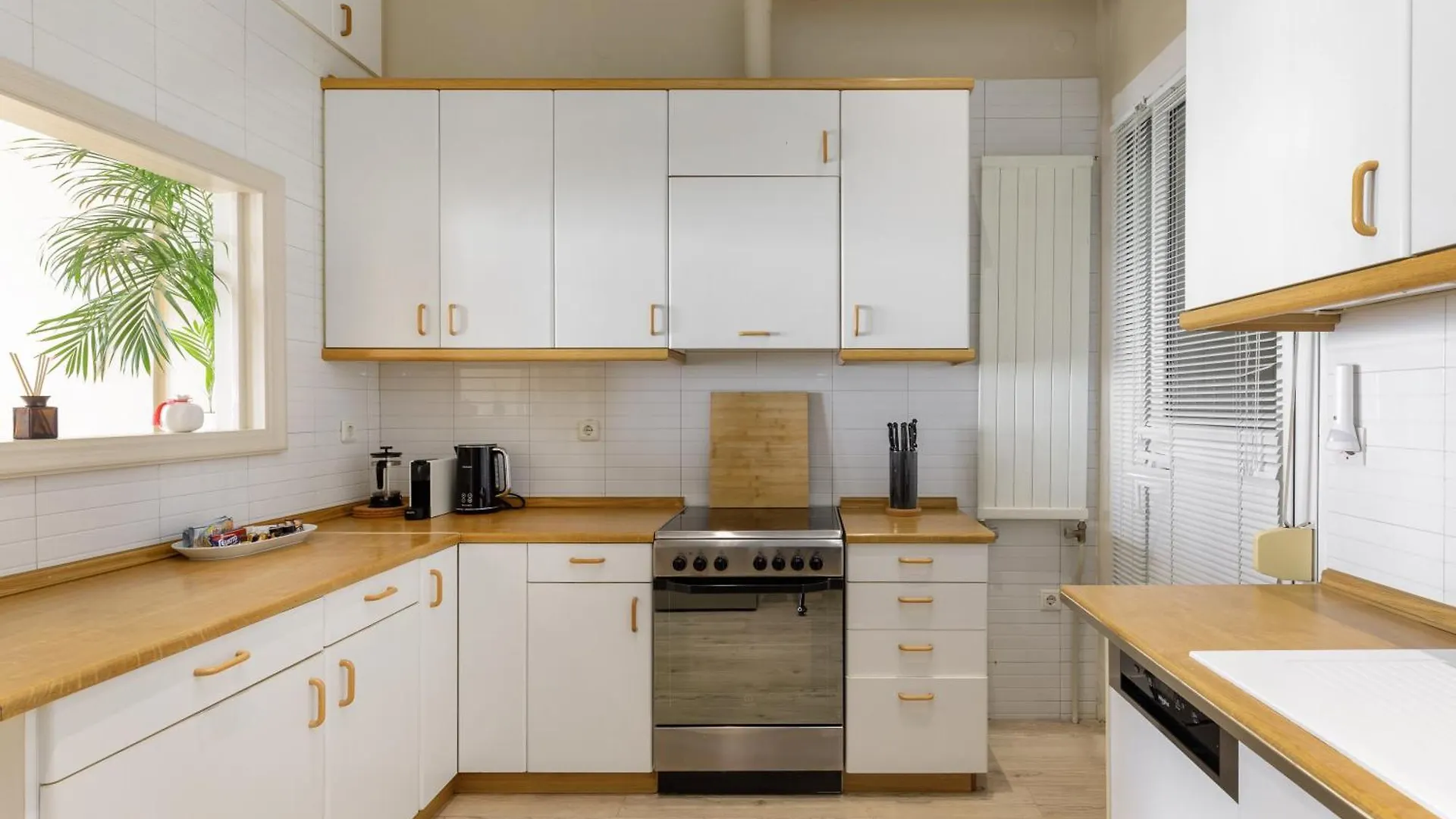 Infinity & Beyond By Halu! - Seafront Apartments Thessaloniki