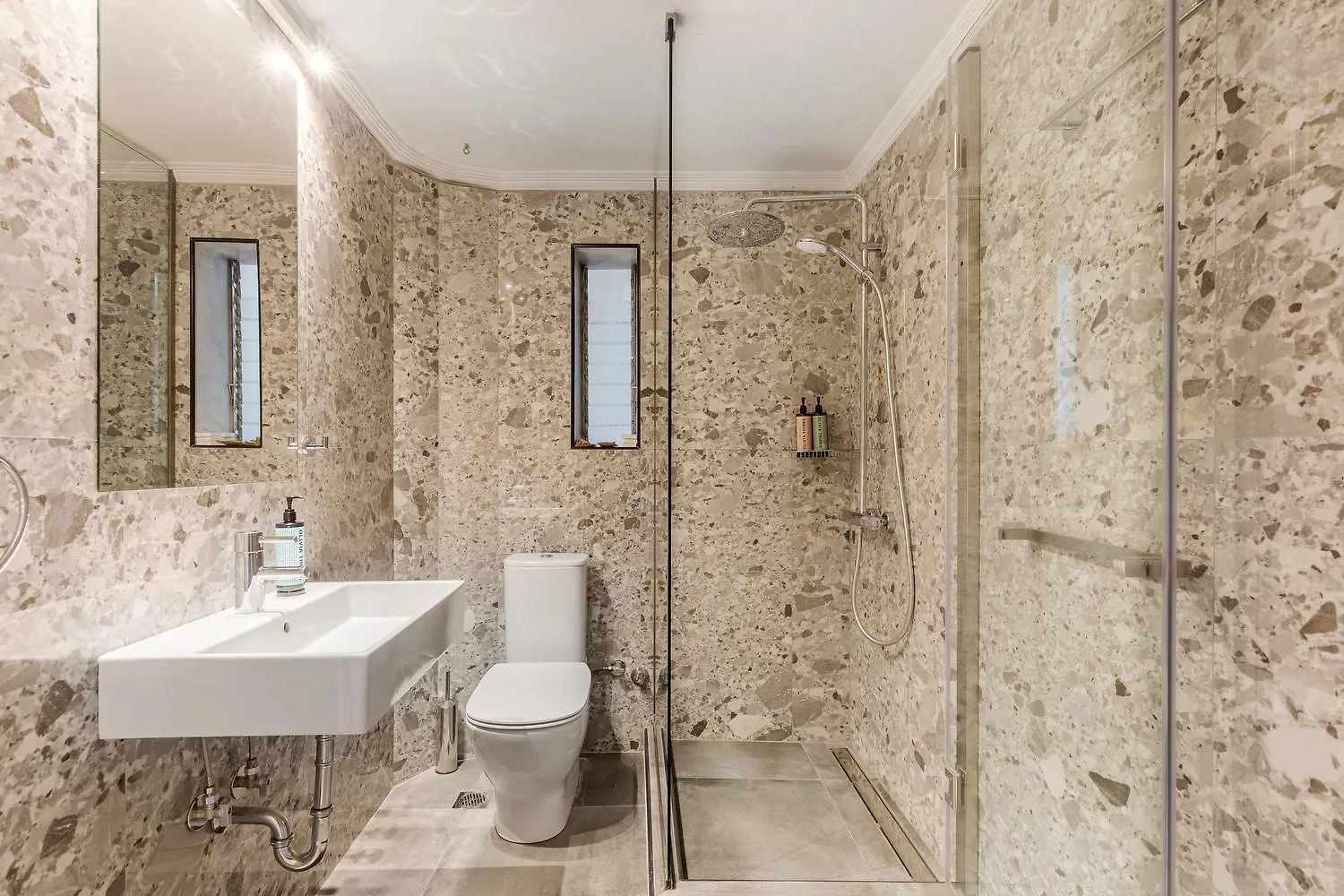 Infinity & Beyond By Halu! - Seafront Apartments Thessaloniki